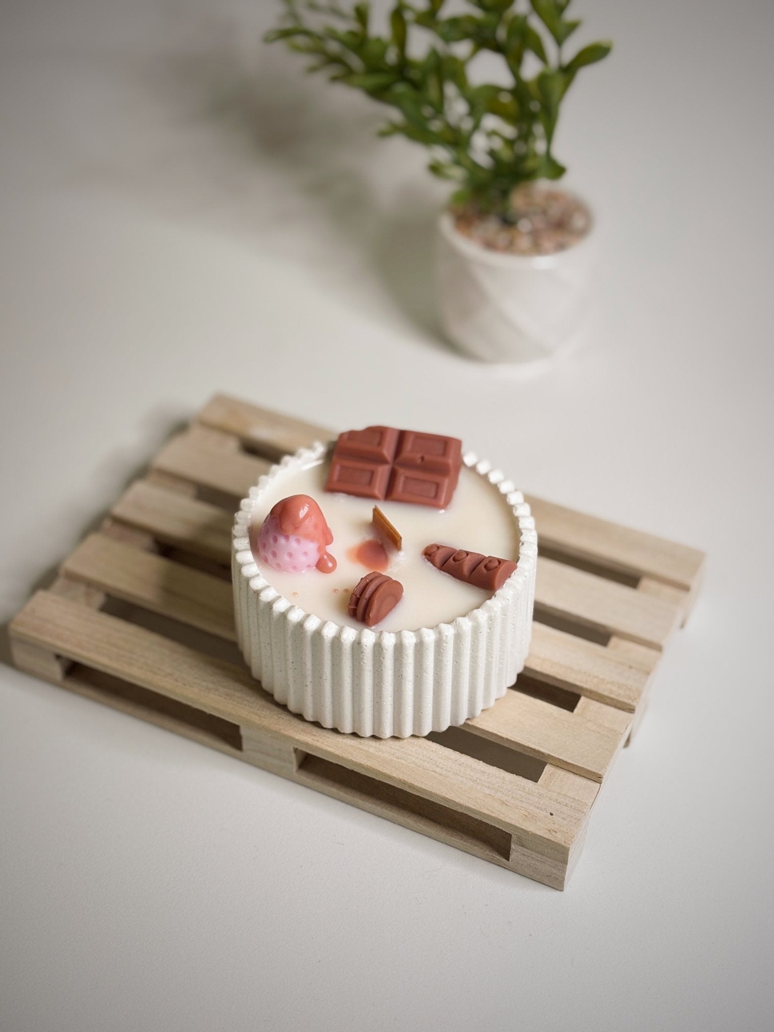 VELA FRESAS CON CHOCOLATE - MECHA CHIMENEA - BAHIA HOME